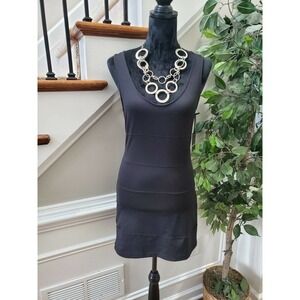 Trouve Women's Black Polyester Scoop Neck Sleeveless Knee Length Dress Size M